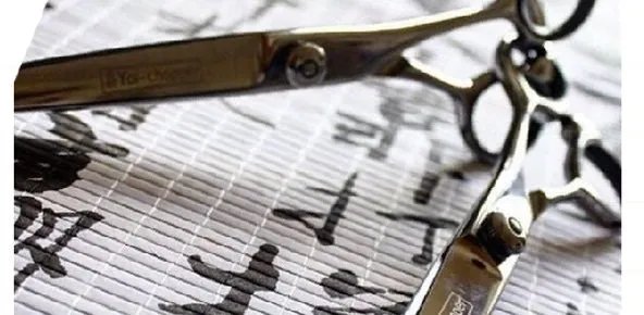 Yoi Red Diamond Scissors